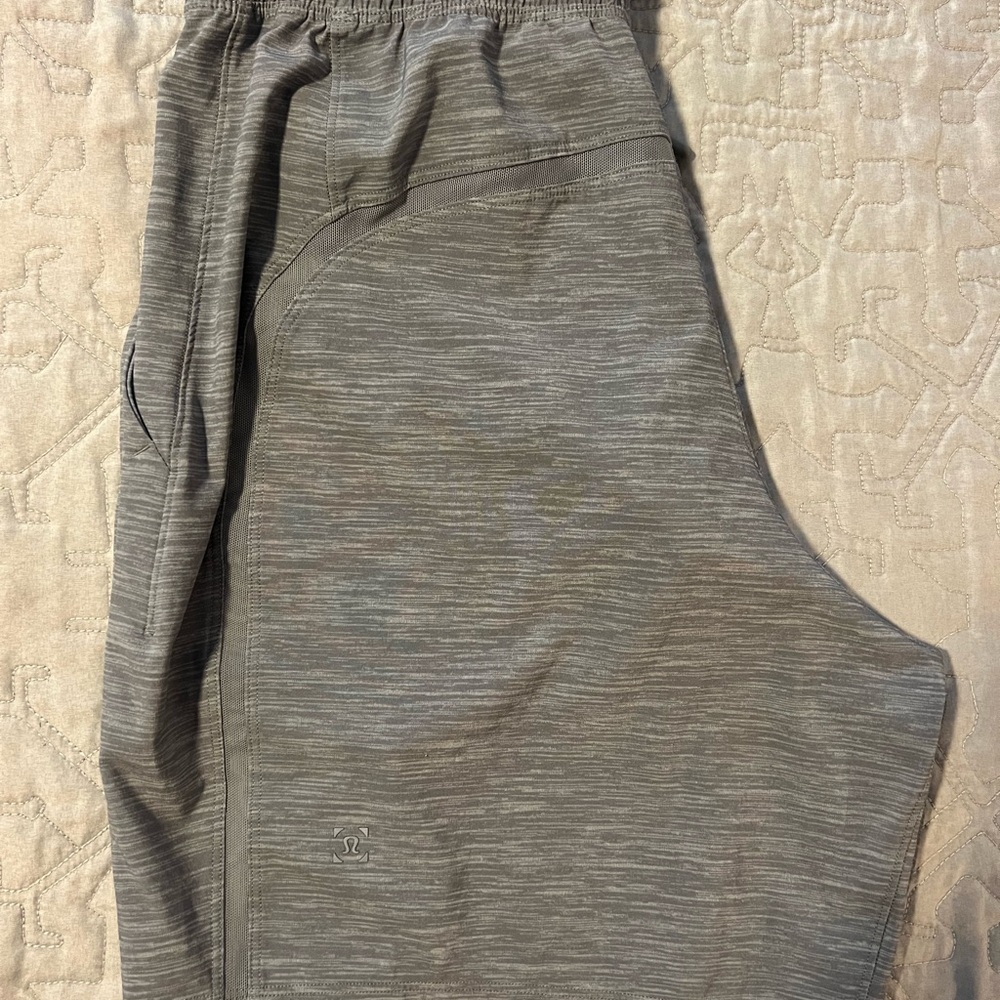 Lululemon pace breaker shorts 7” inseam lined grey